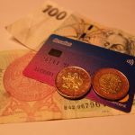 10 euro bill and 10 euro